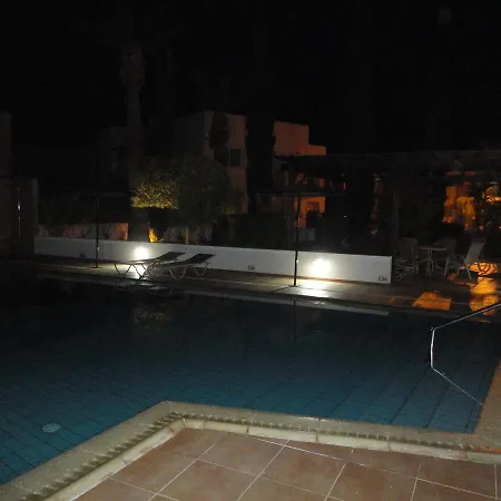 Yiasemi Court Apartments Apartament Paralimni