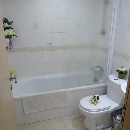 Yiasemi Court Apartments *