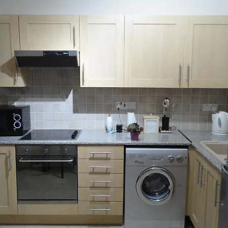 Yiasemi Court Apartments