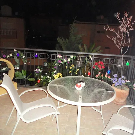 Yiasemi Court Apartments Apartament *