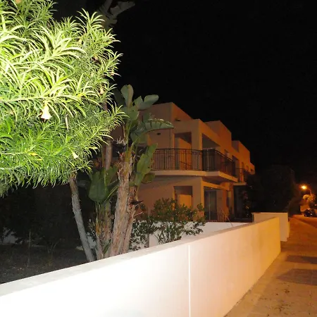 Yiasemi Court Apartments Apartament Paralimni