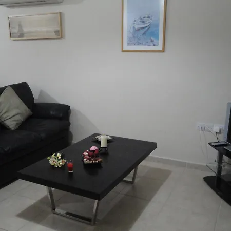Yiasemi Court Apartments * Paralimni