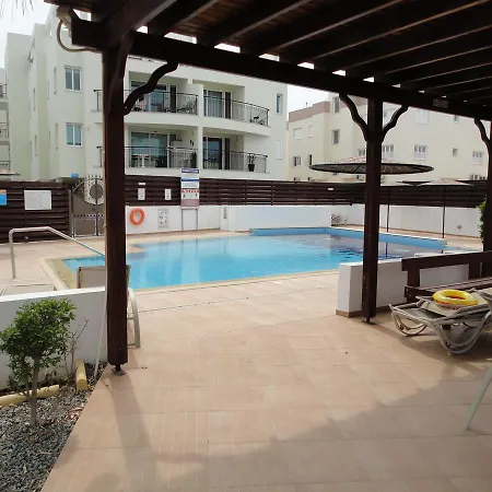 Yiasemi Court Apartments * Paralimni