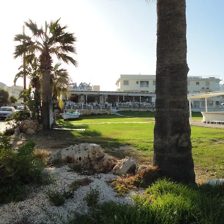 Yiasemi Court Apartments * Paralimni